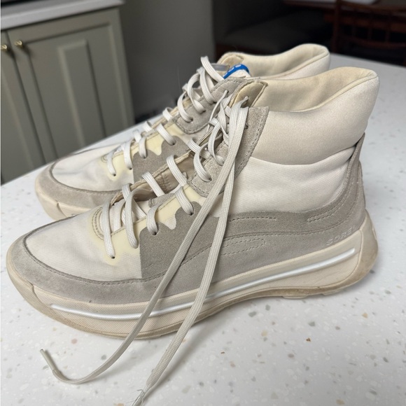 Sorel Women's Out N' About 503 Mid Sneaker Boots - Picture 4 of 9